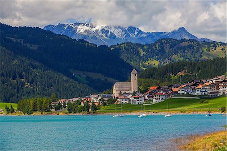 simsearch:649-08328976,k - Landscape view of lake and village in Vinschgau Valley, South Tyrol, Italy Stock Photo - Premium Royalty-Free, Code: 649-08840776