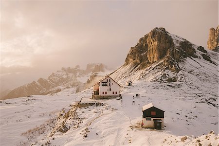 remote cabin nobody - Tre Cime di Lavaredo area, South Tyrol, Dolomite Alps, Italy Stock Photo - Premium Royalty-Free, Code: 649-08859474