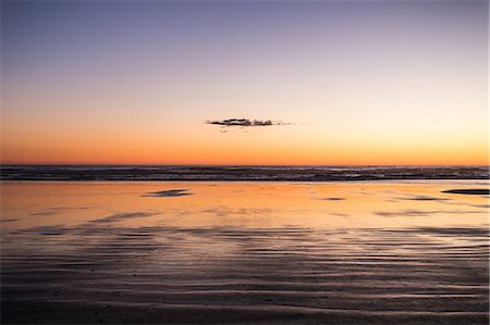 Sunset on Long Beach, Pacific Rim National Park, Vancouver Island, British Columbia, Canada Foto de stock - Sin royalties Premium, Código: 649-08860025