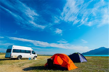 simsearch:649-09209245,k - Tents and minibus by mountain lake, Kyrgyzstan, Central Asia Foto de stock - Sin royalties Premium, Código: 649-08860057