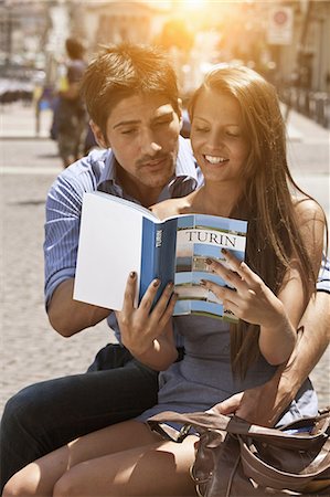 simsearch:649-07648555,k - Young couple looking at guidebook, Turin, Piedmont, Italy Stockbilder - Premium RF Lizenzfrei, Bildnummer: 649-08901748