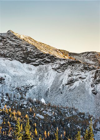 simsearch:649-09209245,k - Snow covered mountain peaks, cascade mountain range, Diablo, Washington, USA Foto de stock - Sin royalties Premium, Código: 649-08949994