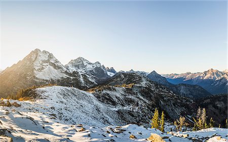 simsearch:649-08824853,k - Snow covered mountain peaks, cascade mountain range, Diablo, Washington, USA Stockbilder - Premium RF Lizenzfrei, Bildnummer: 649-08949991