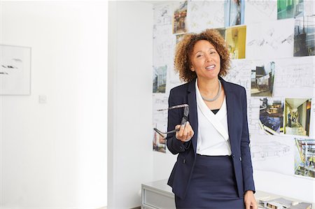 simsearch:649-08950791,k - Portrait of mature female architect in office Stock Photo - Premium Royalty-Free, Code: 649-08950763