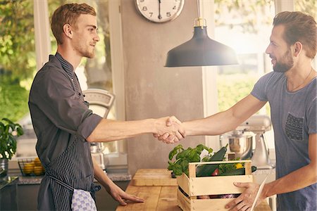 small business in vegetable - Chef and vegetable delivery man shaking hands Stock Photo - Premium Royalty-Free, Code: 649-08969468