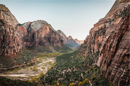 senda - Angels Landing, Zion National Park, Springdale, Utah, USA Photographie de stock - Premium Libres de Droits, Code: 649-08969651