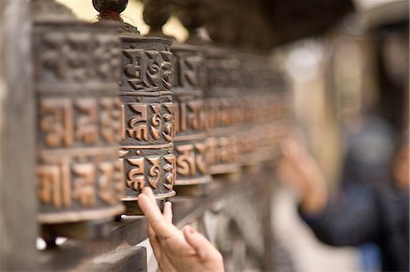 Close up of carved wooden poles Photographie de stock - Premium Libres de Droits, Code: 649-09004056