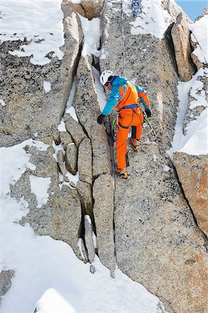 Man rock climbing Stock Photo - Premium Royalty-Free, Code: 649-09004650