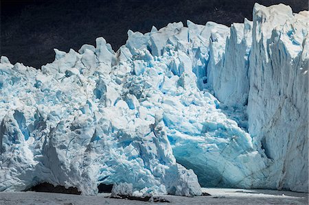 el calafate - View of Perito Moreno Glacier in Los Glaciares National Park, Patagonia, Chile Foto de stock - Sin royalties Premium, Código: 649-09016621
