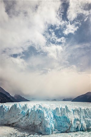 simsearch:649-08714241,k - Storm clouds over Perito Moreno Glacier, Los Glaciares National Park, Patagonia, Chile Photographie de stock - Premium Libres de Droits, Code: 649-09016630