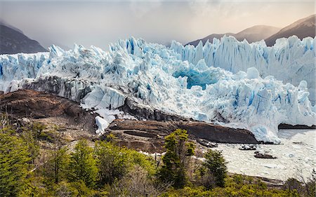 el calafate - View of mountains and Perito Moreno Glacier, Los Glaciares National Park, Patagonia, Chile Foto de stock - Sin royalties Premium, Código: 649-09016641