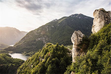 simsearch:649-08950381,k - Mountain valley landscape and rock formations,  Futaleufu, Los Lagos region, Chile Stock Photo - Premium Royalty-Free, Code: 649-09017184