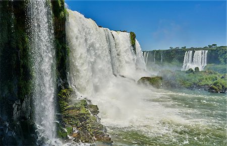 Iguazu waterfalls, Foz de Iguassu, Parana, Brazil, South America Foto de stock - Sin royalties Premium, Código: 649-09078627