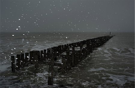simsearch:649-09139008,k - Seascape with snow at breakwater, Domburg, Zeeland, Netherlands Stockbilder - Premium RF Lizenzfrei, Bildnummer: 649-09139019