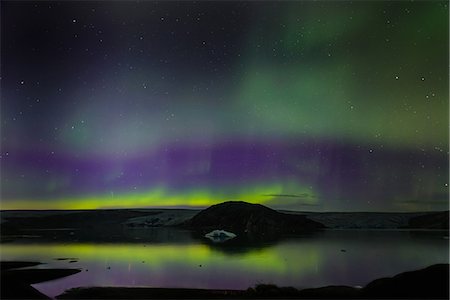 Aurora Borealis, Qualerallit glacier, Narsaq, Vestgronland, Greenland Foto de stock - Royalty Free Premium, Número: 649-09149037