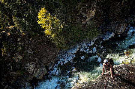 simsearch:614-09168157,k - Man trad climbing at The Chief, Squamish, Canada Foto de stock - Royalty Free Premium, Número: 649-09149188