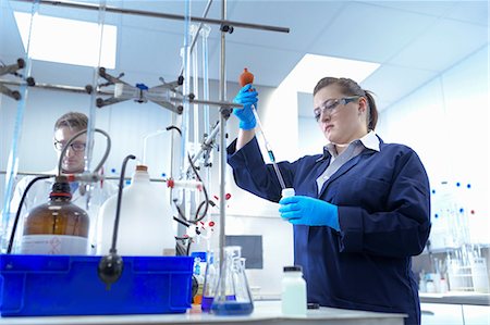 Scientists in laboratory testing chemicals in electroplating factory Stock Photo - Premium Royalty-Free, Code: 649-09149373