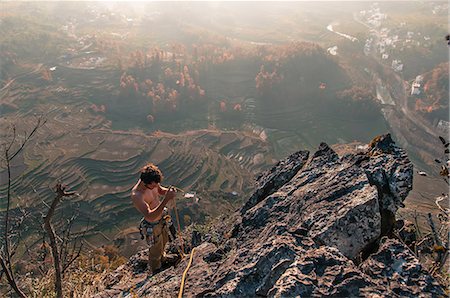 simsearch:614-09168157,k - Climber in National Park of Getu He, Guiyang, Guizhou, China Foto de stock - Royalty Free Premium, Número: 649-09166670