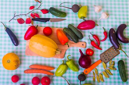 pictures of colorful chili peppers - Assortment of fresh fruits and vegetables Stock Photo - Premium Royalty-Free, Code: 649-09166835