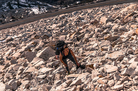 simsearch:614-09168157,k - Woman rock climbing, Cardinal Pinnacle, Bishop, California,  USA Foto de stock - Royalty Free Premium, Número: 649-09176801