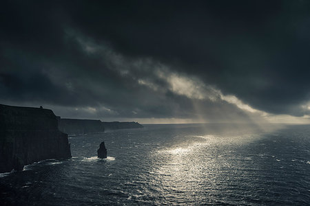 sky and ocean - Cliffs of Moher at sunset with hurricane Ophelia approaching, Doolin, Clare, Ireland Stock Photo - Premium Royalty-Free, Code: 649-09176951