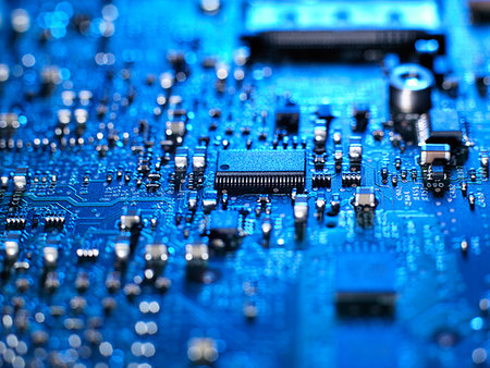 Inside of a laptop computer showing chips, circuit boards and components Foto de stock - Sin royalties Premium, Código: 649-09177096