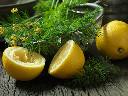 Lemon and dill Stock Photo - Premium Royalty-Free, Code: 649-09182091