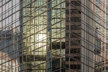 simsearch:614-06624686,k - Hong Kong skyscraper Foto de stock - Sin royalties Premium, Código: 649-09182138