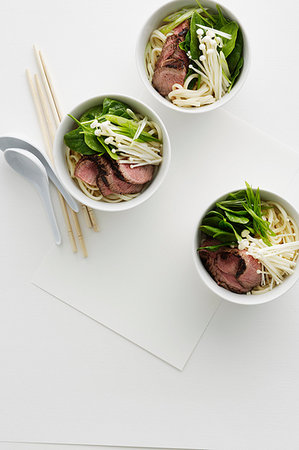 simsearch:700-02903791,k - Beef and mushrooms in udon noodles Stock Photo - Premium Royalty-Free, Code: 649-09206040