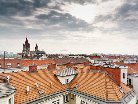 simsearch:649-07905595,k - Elevated view of rooftops and spires, Vienna, Austria Stock Photo - Premium Royalty-Free, Code: 649-09207687