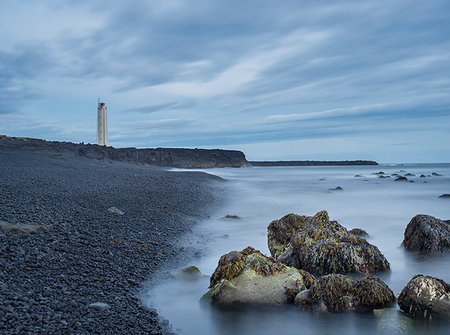 simsearch:649-09208087,k - View of rocks, seaweed and lighthouse, Malarif, Snaefellsnes, Iceland Stockbilder - Premium RF Lizenzfrei, Bildnummer: 649-09208086