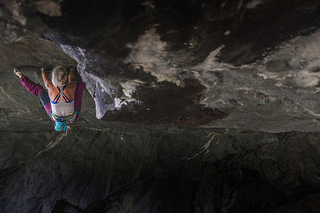 Trad climbing roof of My Little Pony route in Squamish, Canada Stock Photo - Premium Royalty-Free, Code: 649-09213561