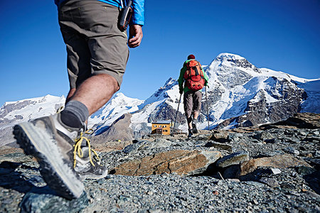 simsearch:649-09149419,k - Hiker friends in Mont Cervin, Matterhorn, Valais, Switzerland Photographie de stock - Premium Libres de Droits, Code: 649-09230905