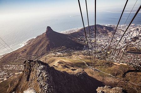 simsearch:6122-07694289,k - View from cable car to coast, high angle view, Cape Town, Western Cape, South Africa Fotografie stock - Premium Royalty-Free, Codice: 649-09245876