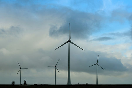 Wind turbines around the Delfzijl harbour area, Delfzijl, Groningen, Netherlands Stock Photo - Premium Royalty-Free, Code: 649-09258435