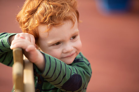 simsearch:649-09251433,k - Portrait of boy with red hair Photographie de stock - Premium Libres de Droits, Code: 649-09251443