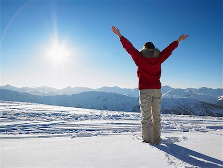 Young woman admiring mountain view Stock Photo - Premium Royalty-Free, Code: 649-02054979