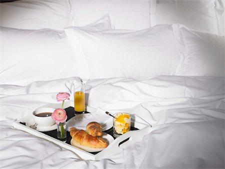 Breakfast in bed Foto de stock - Sin royalties Premium, Código: 649-02198946