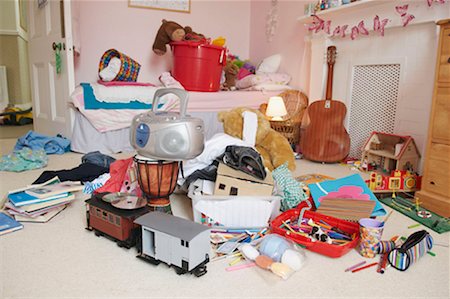 stereo - Child's bedroom in a mess Stock Photo - Premium Royalty-Free, Code: 649-02199730