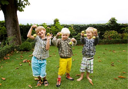 simsearch:649-02731940,k - 3 boys portrait Stock Photo - Premium Royalty-Free, Code: 649-02666965