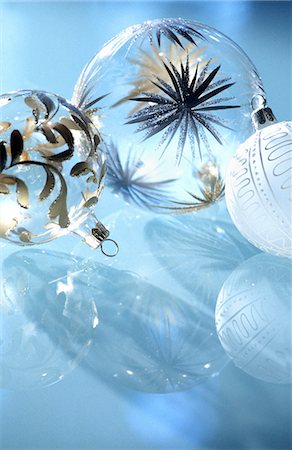 simsearch:700-05451121,k - Glass Christmas ornaments Stock Photo - Premium Royalty-Free, Code: 649-03009620