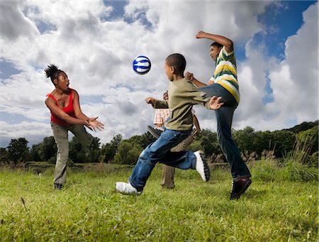 simsearch:6113-07159183,k - family playing football Stock Photo - Premium Royalty-Free, Code: 649-03296039
