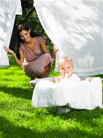 family hanging - Baby boy in the laundry basket Stock Photo - Premium Royalty-Free, Code: 649-03296421