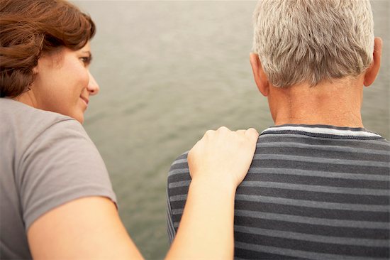 Middle aged couple, hand on shoulder Foto de stock - Sin royalties Premium, Código de la imagen: 649-03296496