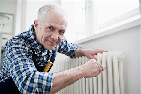 radiator - Portrait de l'artisan Photographie de stock - Premium Libres de Droits, Code: 649-03447506