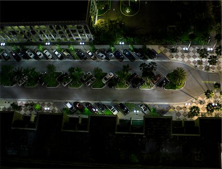 parcheggio - Car lot from above Fotografie stock - Premium Royalty-Free, Codice: 649-03511248