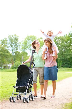 excited country - Same sex, lesbian lifestyle Stock Photo - Premium Royalty-Free, Code: 649-03621483