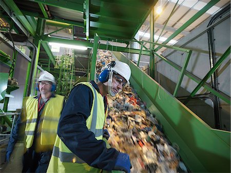 sort - Workers In Recycle Plant Stock Photo - Premium Royalty-Free, Code: 649-03666903