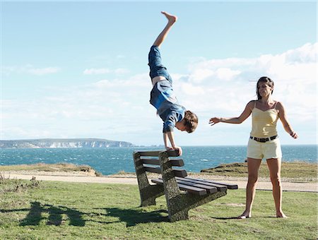 equilibrio - Mother and son Foto de stock - Sin royalties Premium, Código: 649-03773290