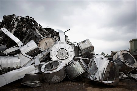 pile of trash - Metal for recycling Stock Photo - Premium Royalty-Free, Code: 649-03818067